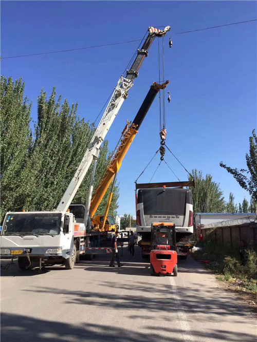 寻甸港口集装箱搬运案例